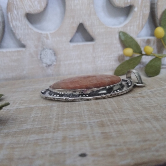 RHODOCHROSITE OVAL SILVER STONE PENDANT NWOT - Picture 5 of 7